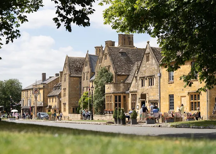 The Lygon Arms - An Iconic Luxury Hotel